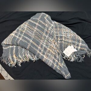 LC Lauren Conrad Woven Gray Blanket Scarf with Fringe